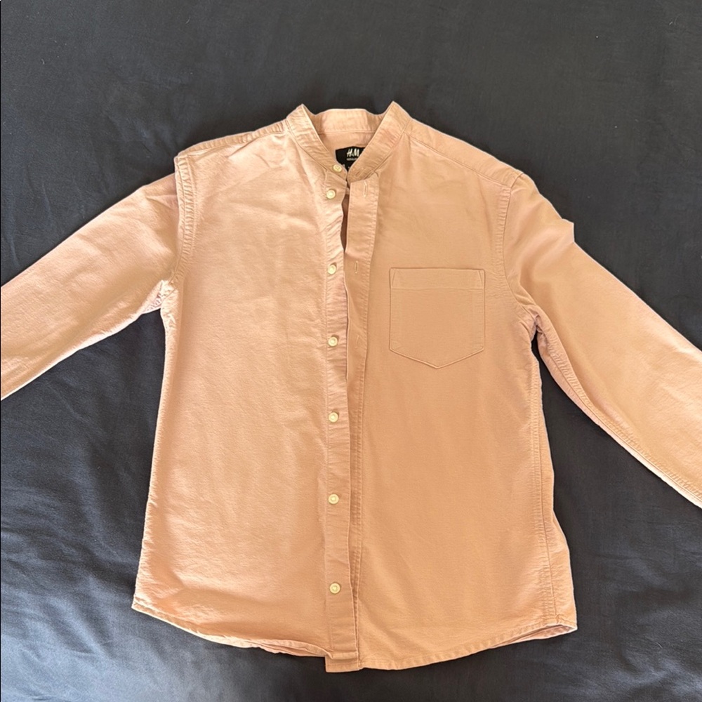 H&M Men’s Pale Pink Button-Up Shirt